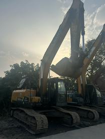 Buy Sany SY215H Used Excavator / 3 Buy Sany SY215H Used Excavator / 3