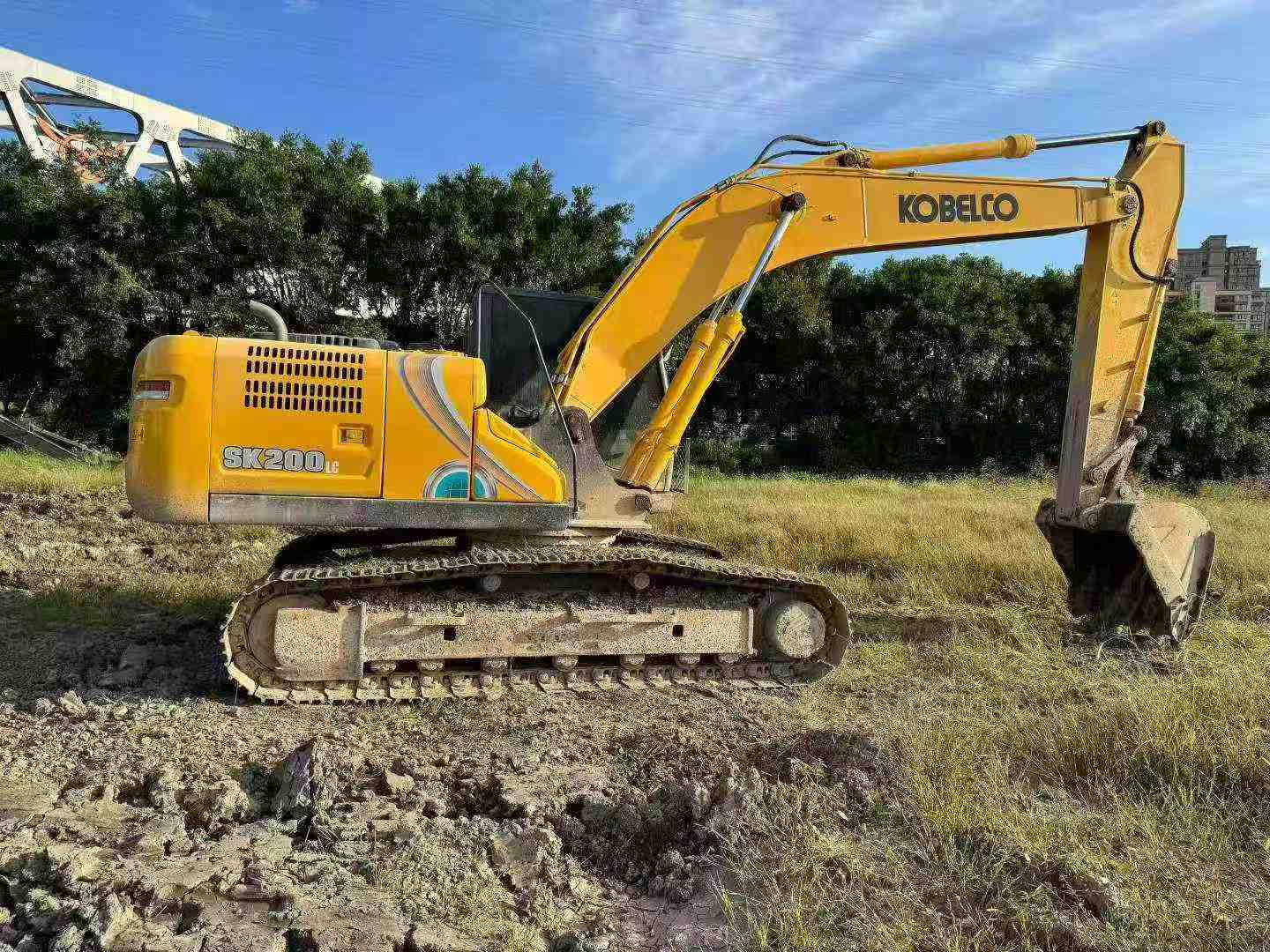 Buy Kobelco SK200-10 Used Excavator / 3