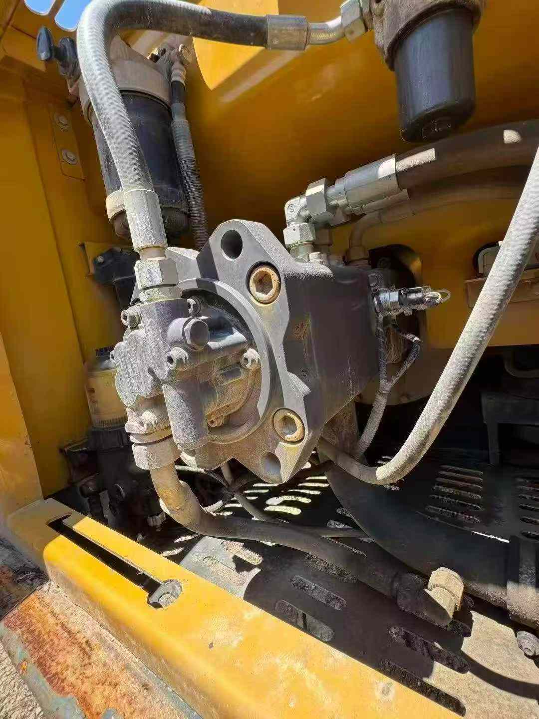 Buy XCMG XE200 Used Excavator / 2