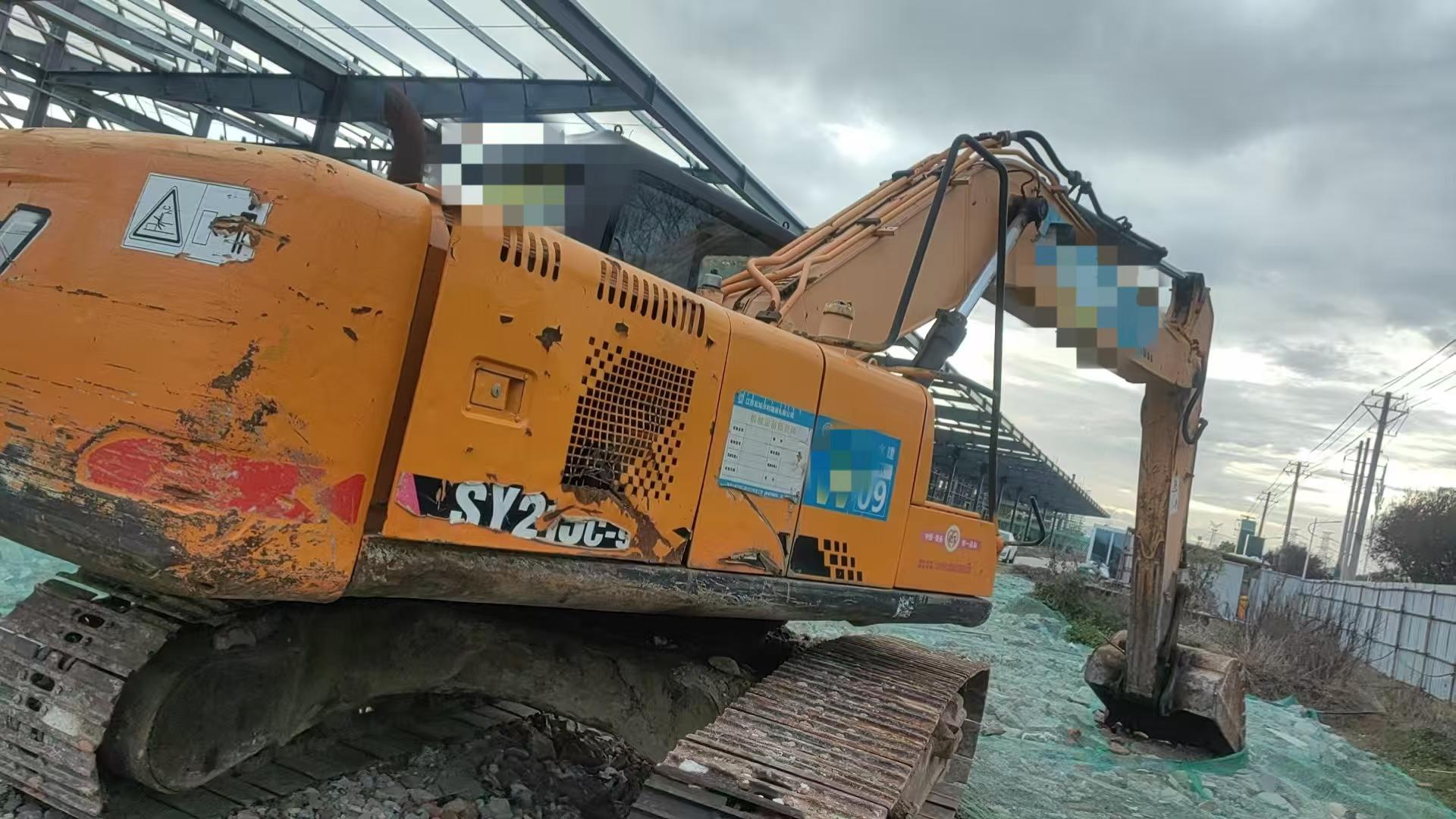 Buy Sany SY205C-8 Used Excavator / 2