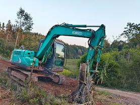 Buy Kobelco SK75 Used Excavator / 3 Buy Kobelco SK75 Used Excavator / 3