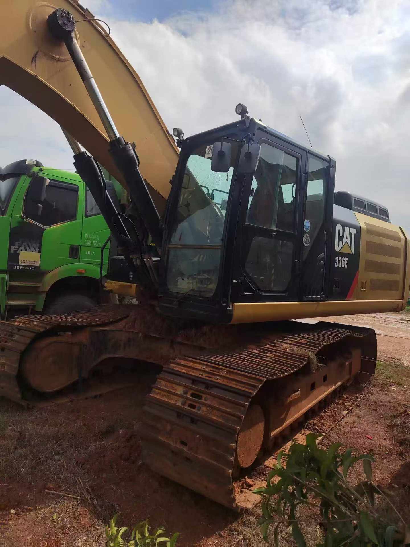 Buy Caterpillar 336E Used Excavator / 4