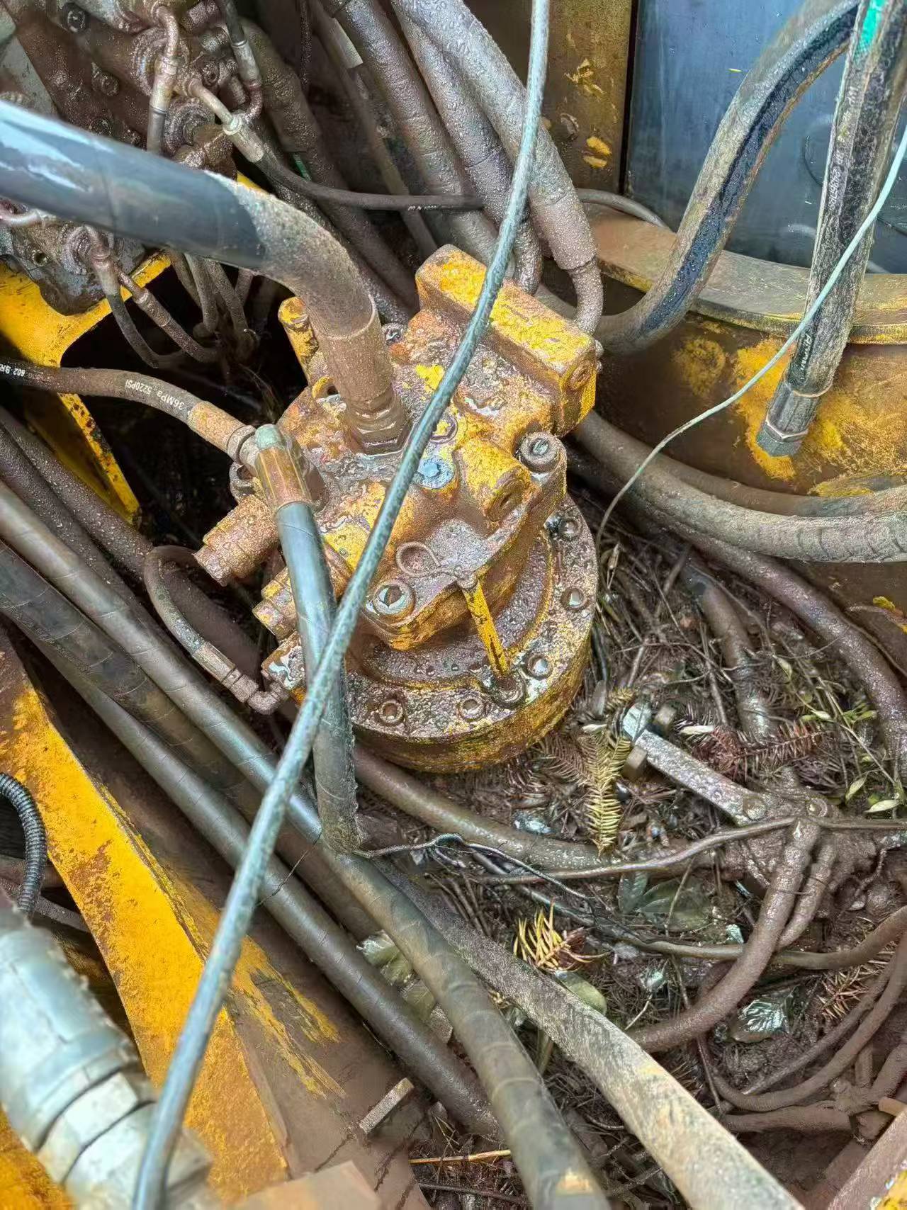 Buy Hyundai R215-7 Used Excavator / 4
