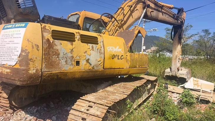 Buy Hyundai R220-5 Used Excavator / 1