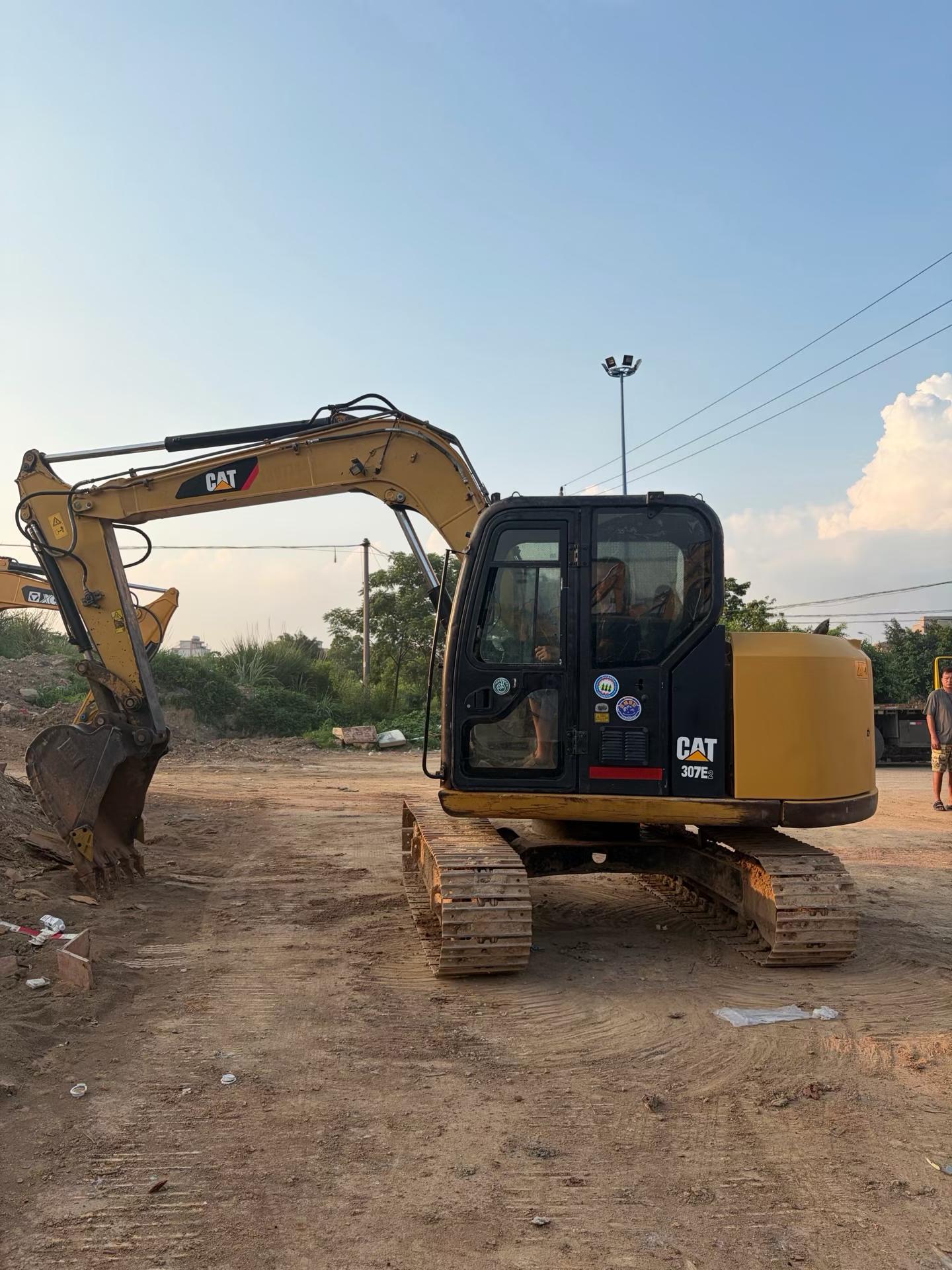 Buy Caterpillar 307B Used Excavator / 4