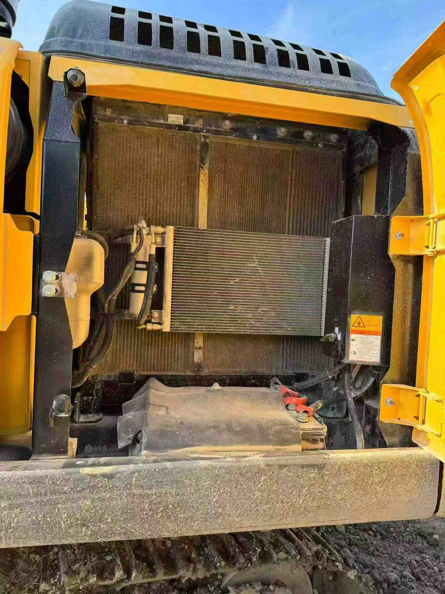 Buy Kobelco SK200-10 Used Excavator / 8