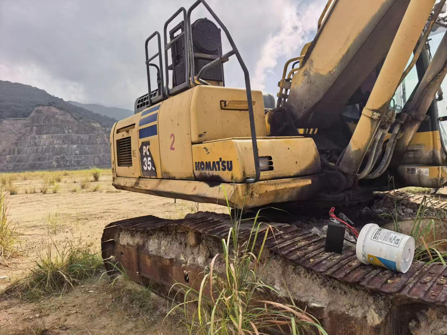 Buy Komatsu PC350-10 Used Excavator / 7