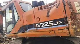Buy Doosan DH220-7 Used Excavator / 4 Buy Doosan DH220-7 Used Excavator / 4