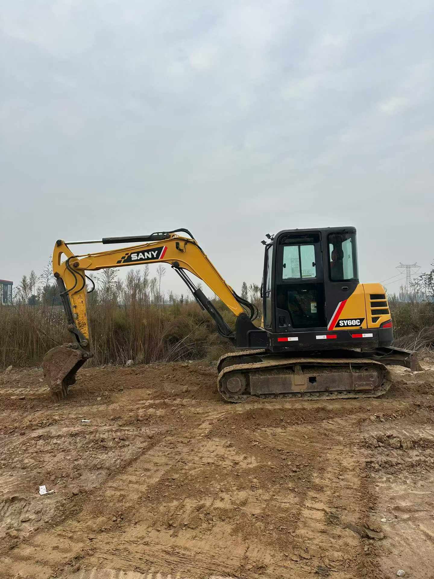 Buy Sany SY60 Used Excavator / 8