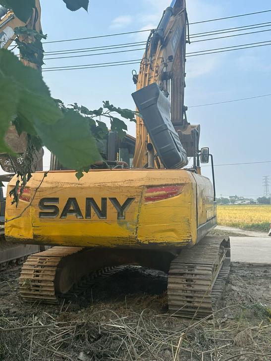 Buy Sany SY215H Used Excavator / 1