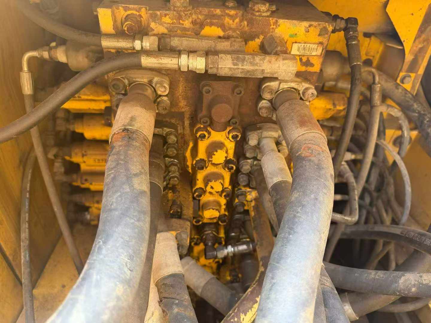 Buy Komatsu PC270-8 Used Excavator / 4