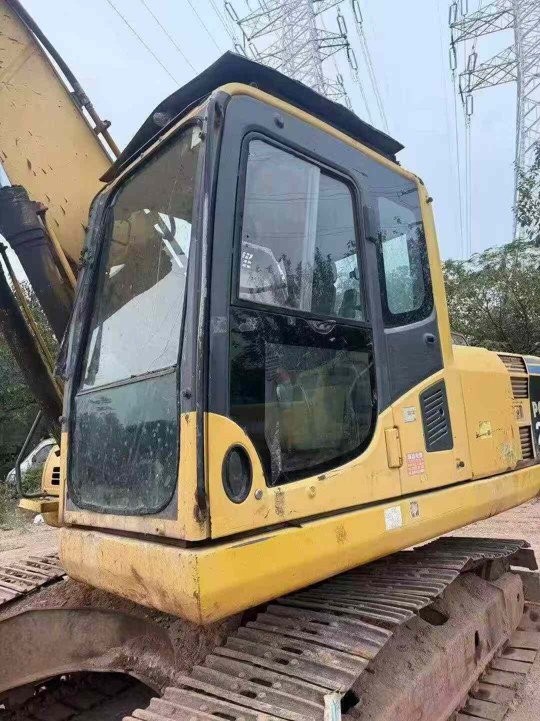 Buy Komatsu PC200 Used Excavator / 1