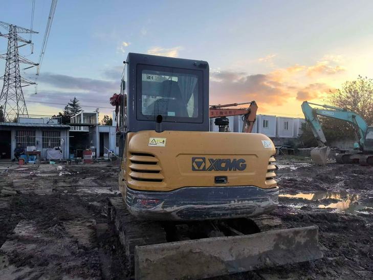 Buy XCMG XE60 Used Excavator / 1