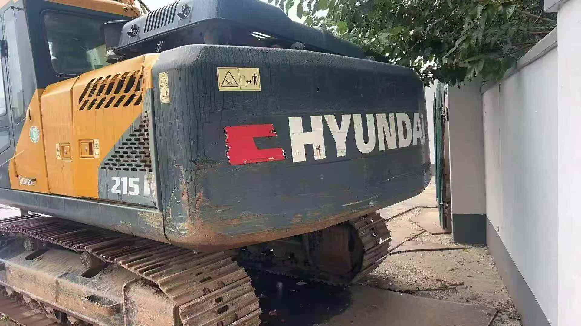 Buy Hyundai R215-7 Used Excavator / 3