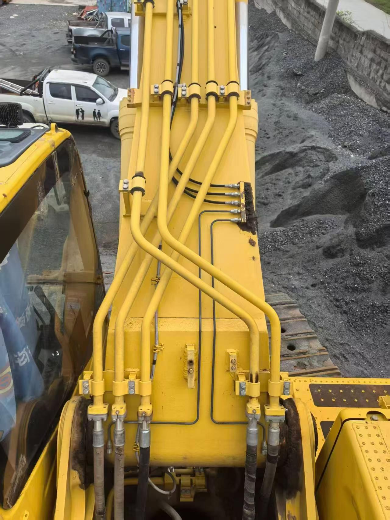 Buy Komatsu WA500-3 Used Excavator / 3