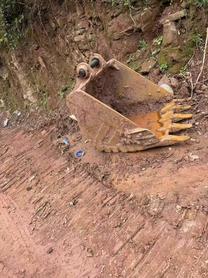 Buy Sany SY200C Used Excavator / 6 Buy Sany SY200C Used Excavator / 6