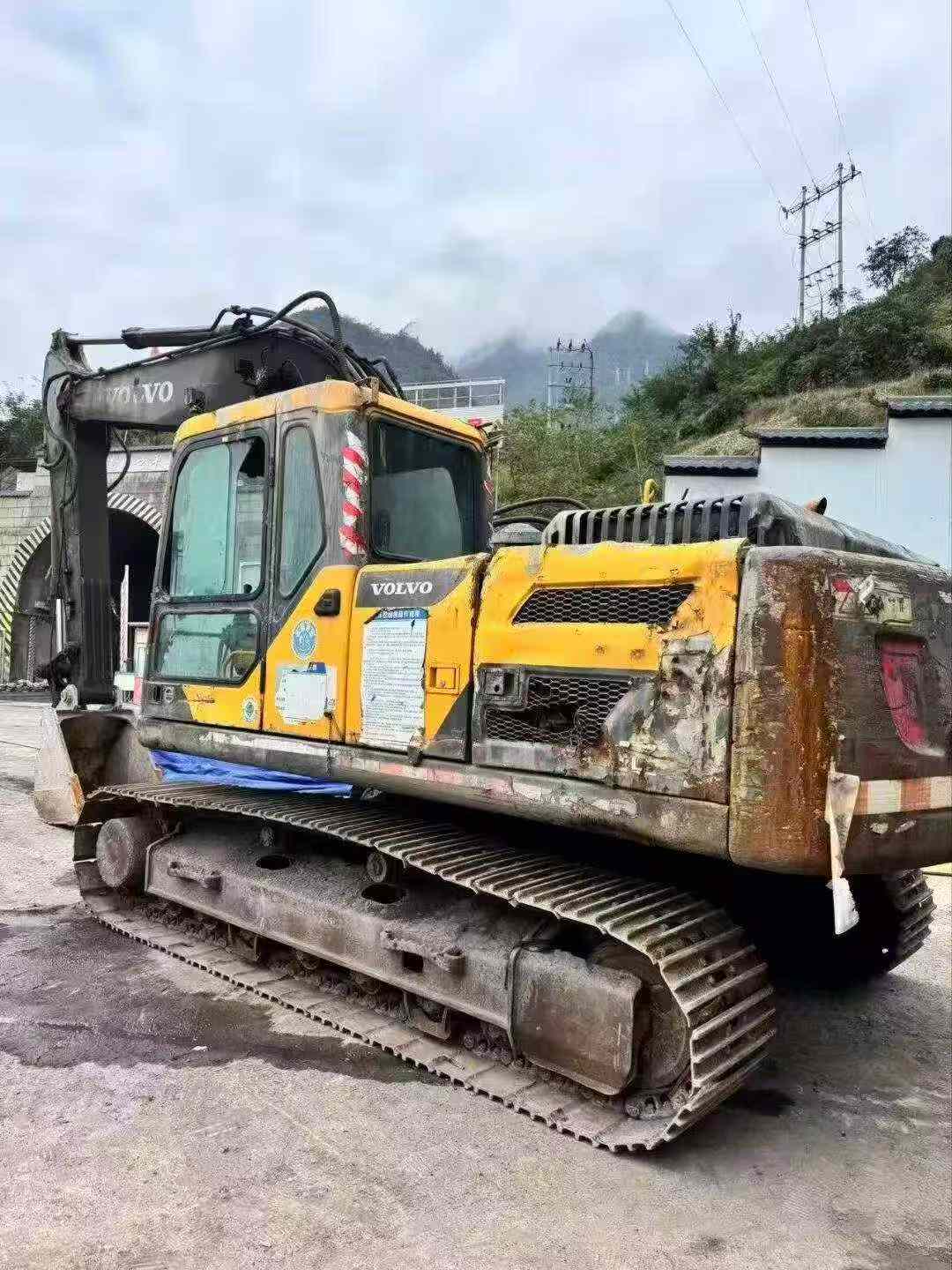 Buy Volvo EC210B Used Excavator / 3