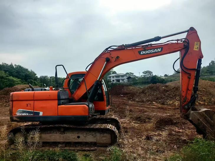 Buy Doosan DH150 Used Excavator / 1