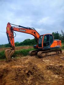 Buy Doosan DH150 Used Excavator / 4 Buy Doosan DH150 Used Excavator / 4
