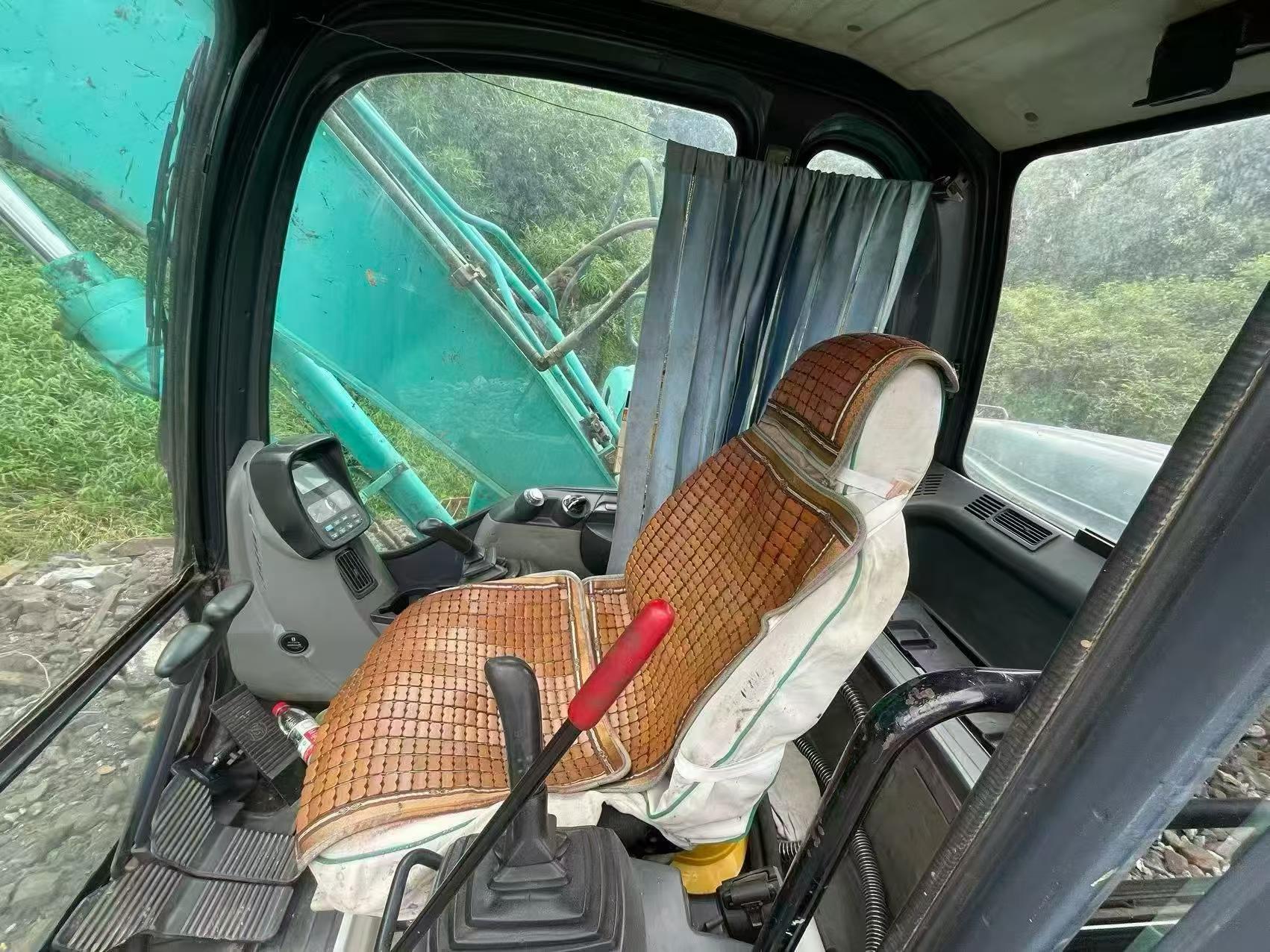 Buy Kobelco SK130 Used Excavator / 2