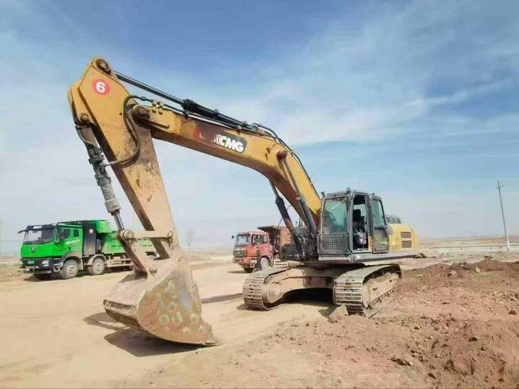 Buy XCMG XE380K Used Excavator / 1