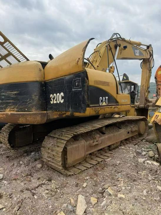 Buy Caterpillar 320C Used Excavator / 1