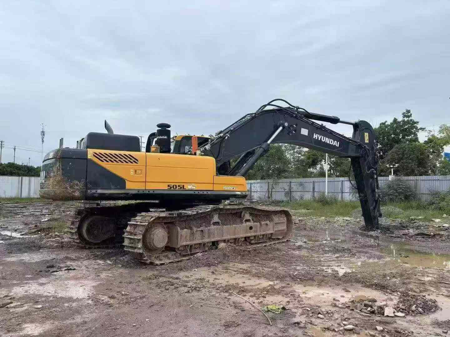 Buy Hyundai R505LVS Used Excavator / 4