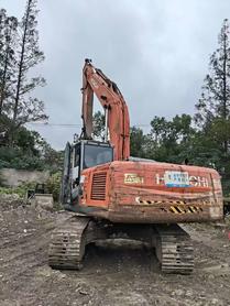 Buy Hitachi EX200 Used Excavator / 2 Buy Hitachi EX200 Used Excavator / 2