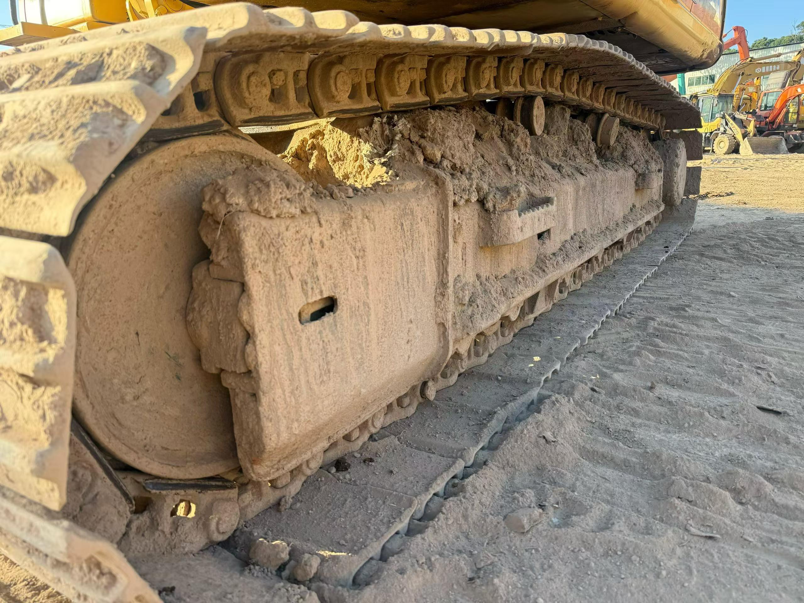 Buy Sumitomo SH200A3 Used Excavator / 4