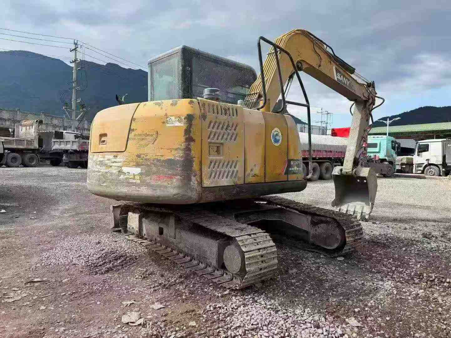 Buy Sany SY70C Used Excavator / 2