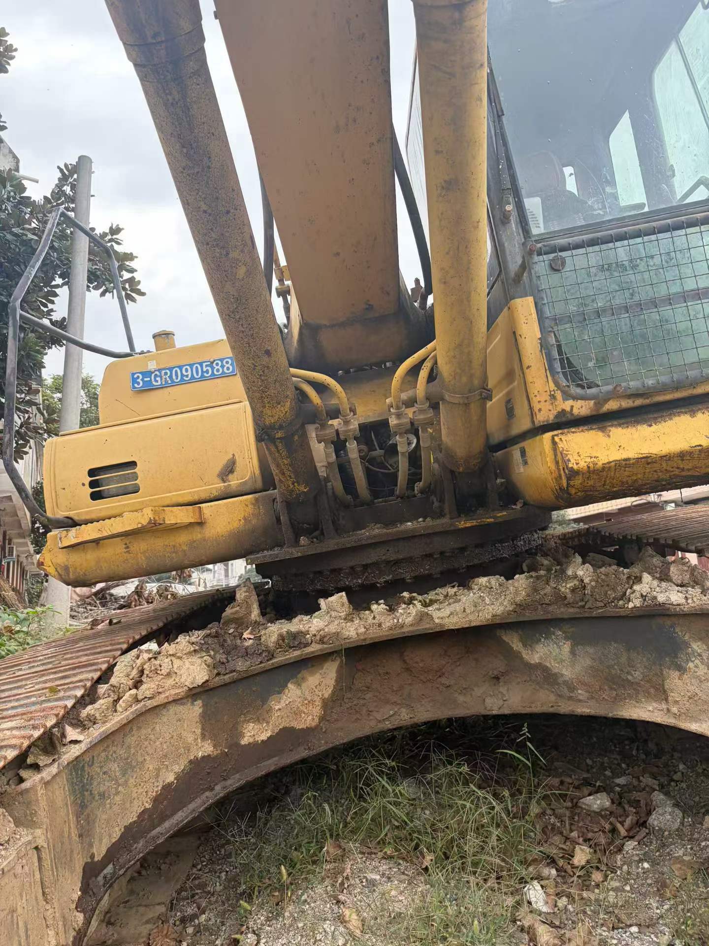 Buy Komatsu PC270-8 Used Excavator / 3