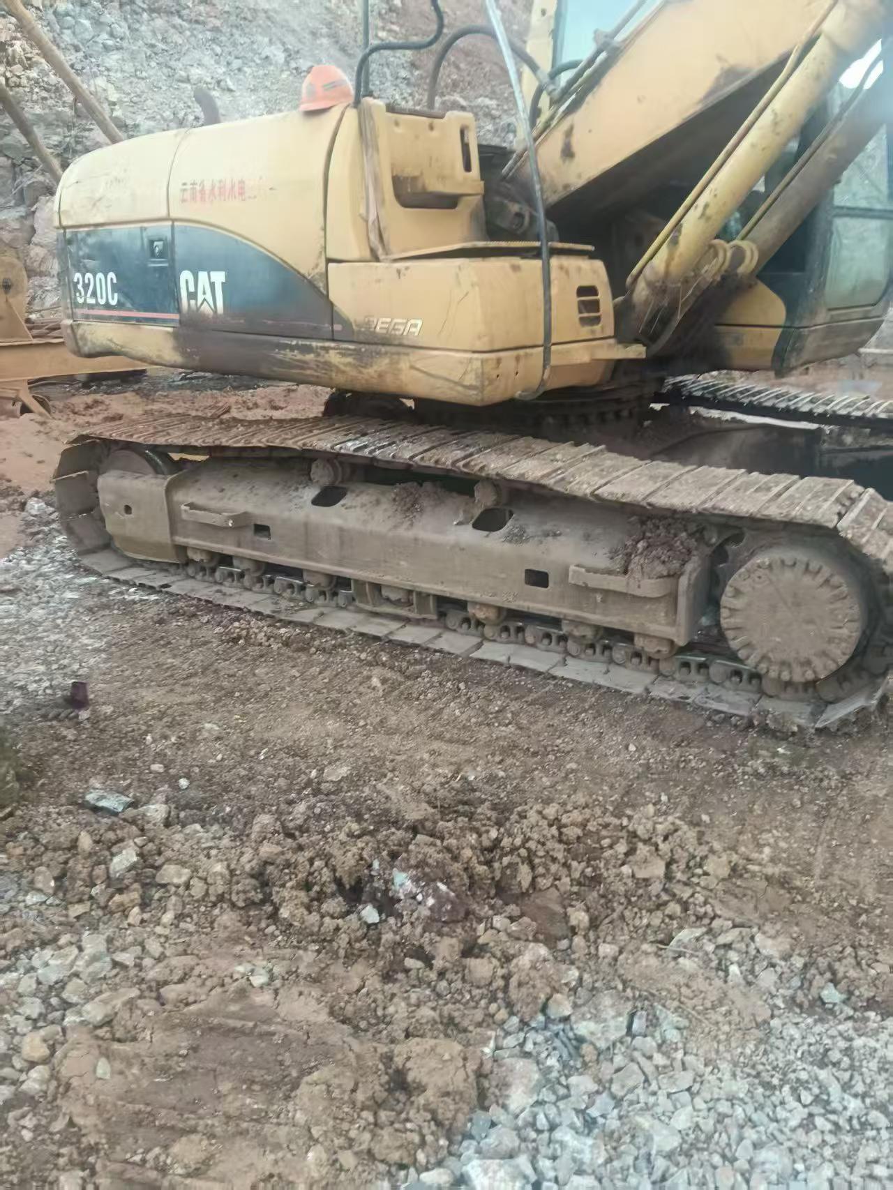 Buy Caterpillar 320C Used Excavator / 3