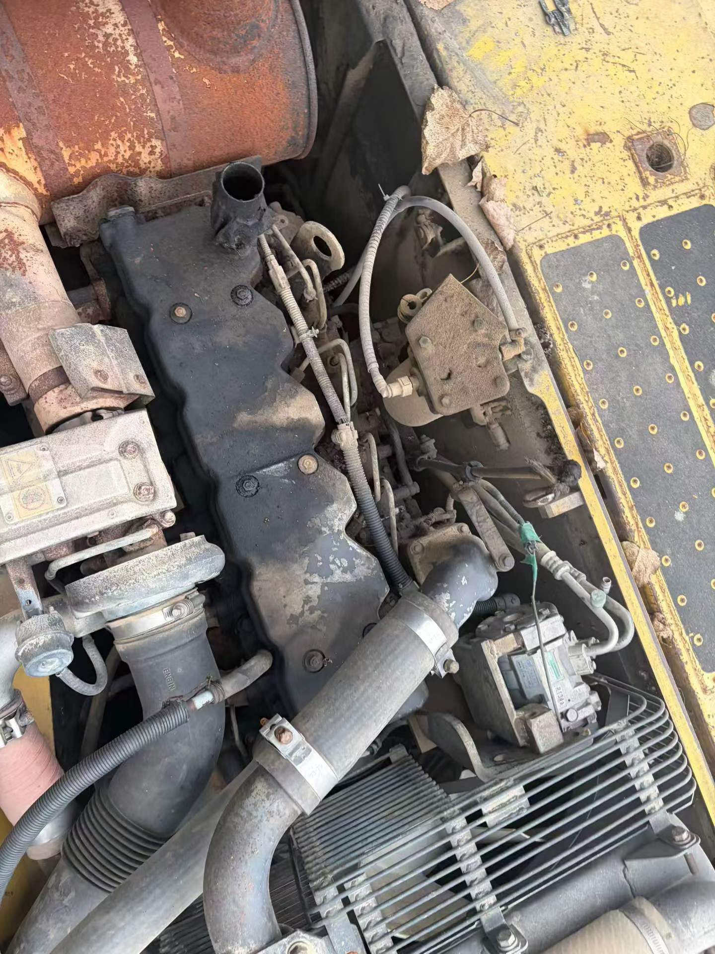Buy Komatsu PC270-8 Used Excavator / 9