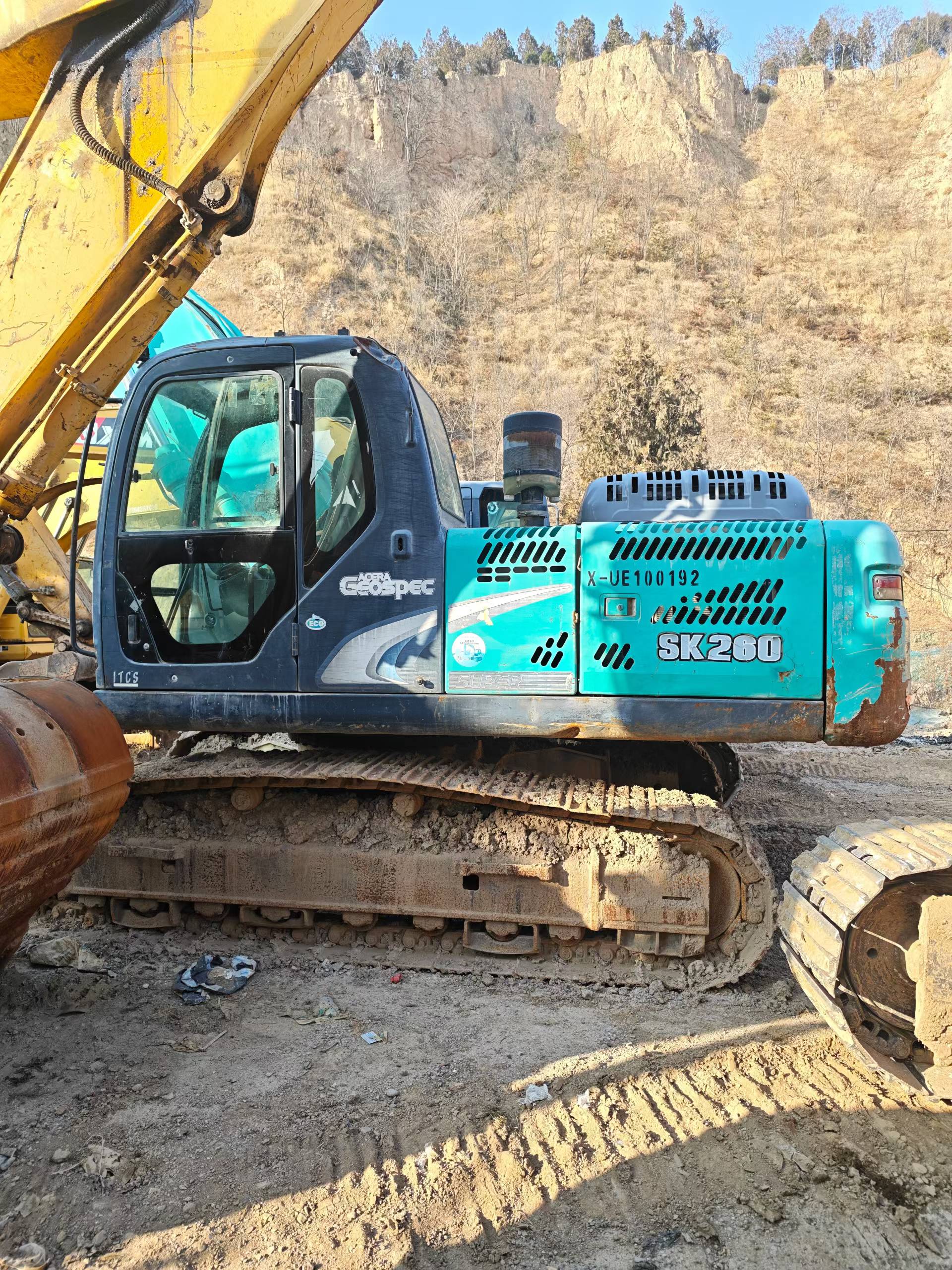شراء حفارة Kobelco SK250 مستعملة / 3