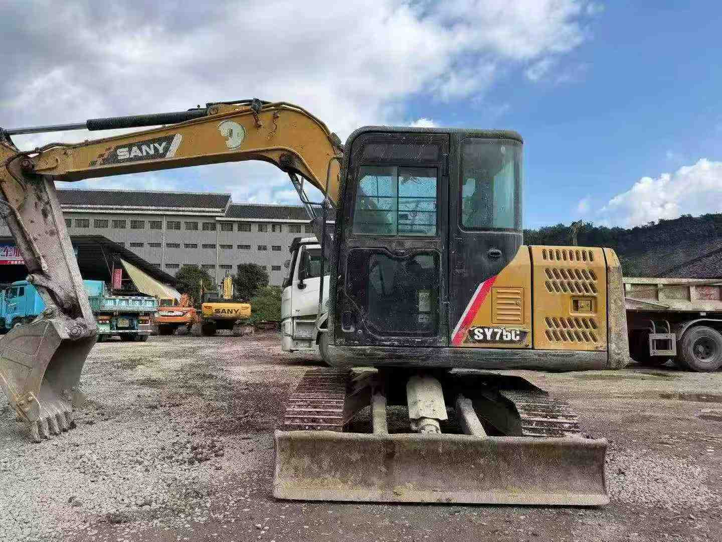 Buy Sany SY70C Used Excavator / 4