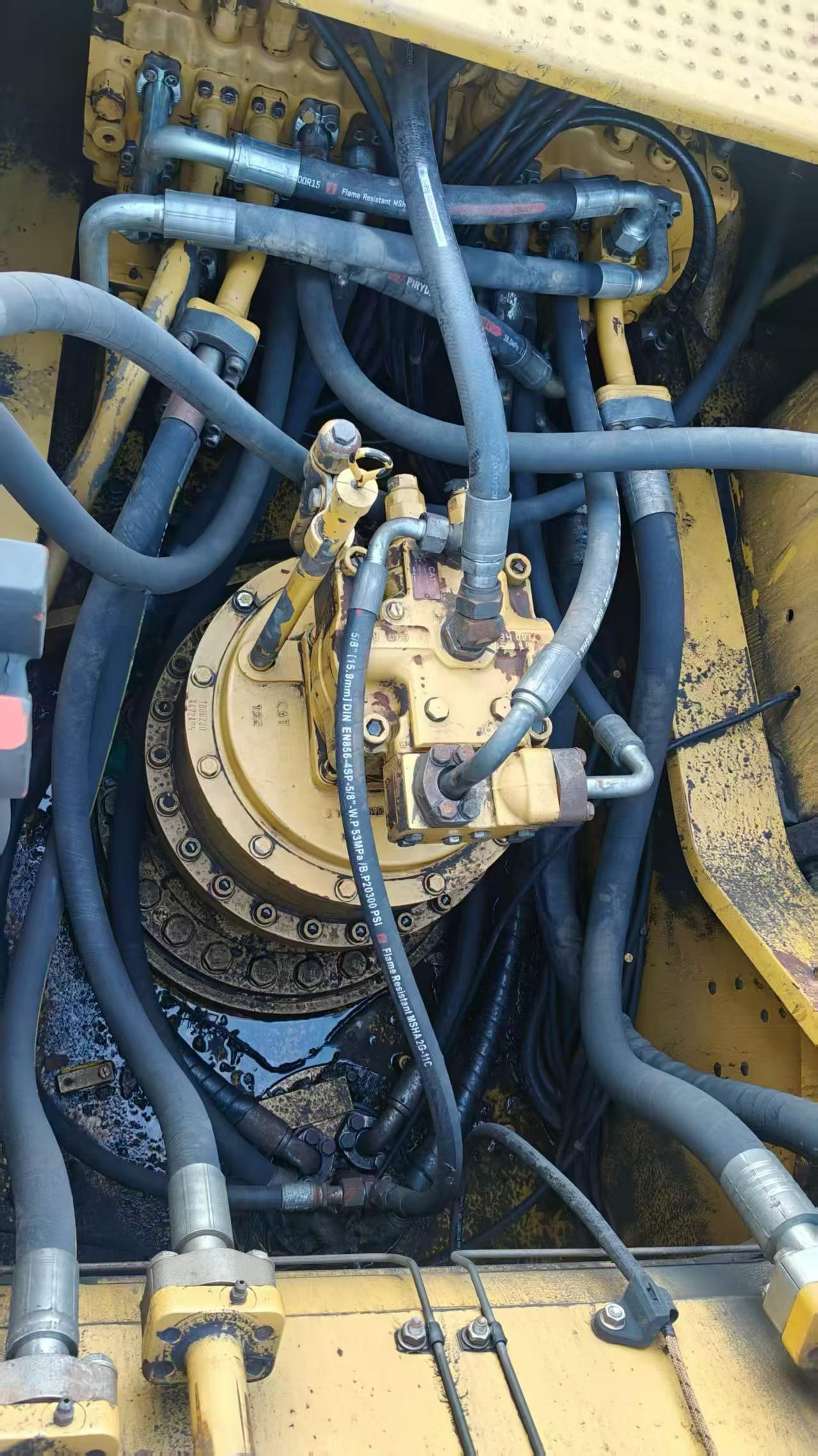شراء حفارة Caterpillar 336E مستعملة / 4