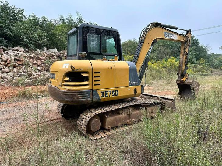 Buy XCMG XE60 Used Excavator / 1