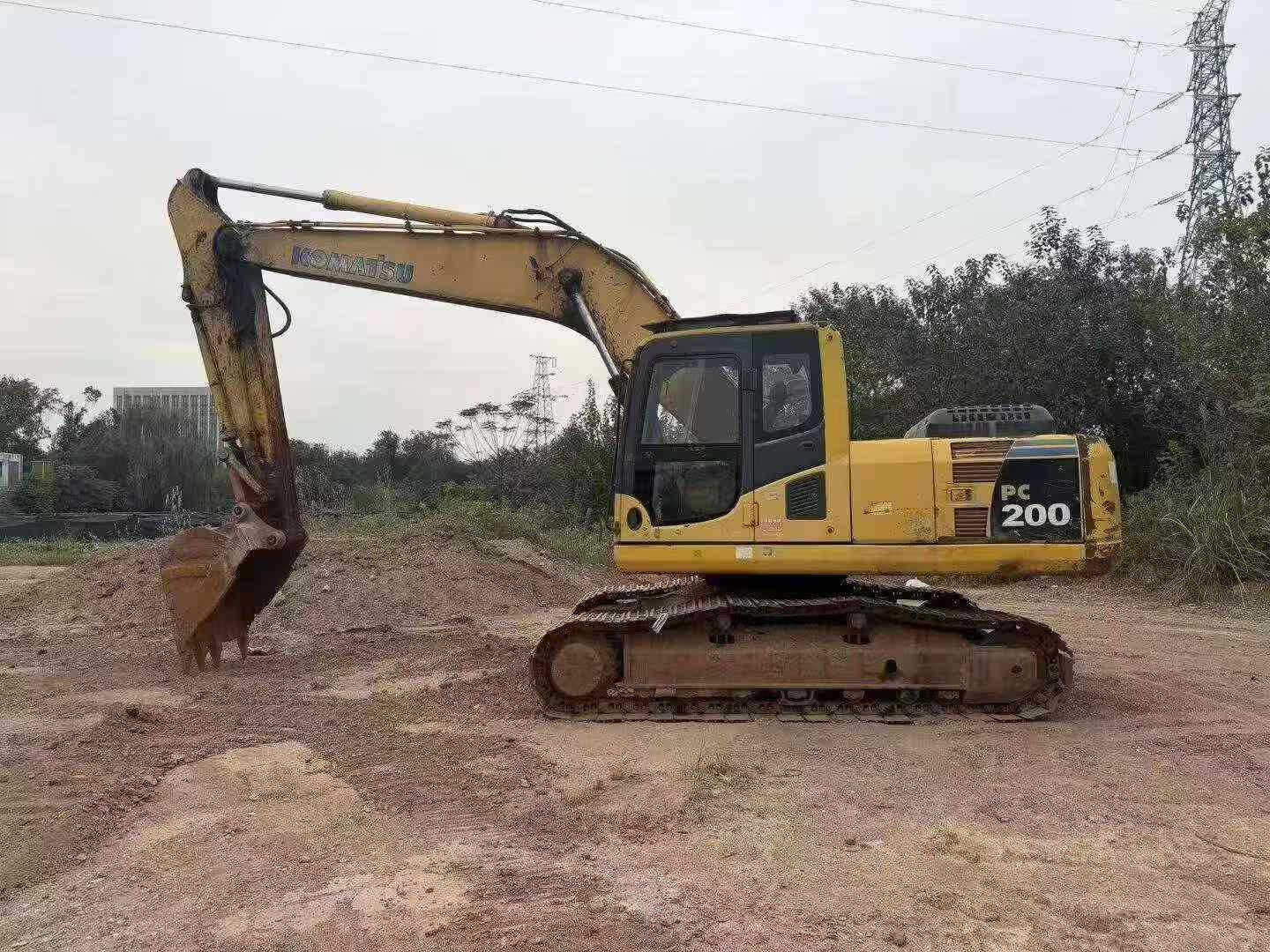Buy Komatsu PC200 Used Excavator / 5 Buy Komatsu PC200 Used Excavator / 5