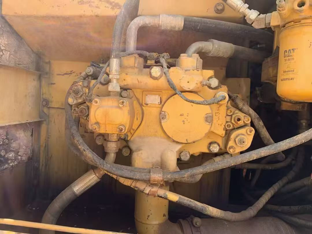 Buy Caterpillar 320C Used Excavator / 5