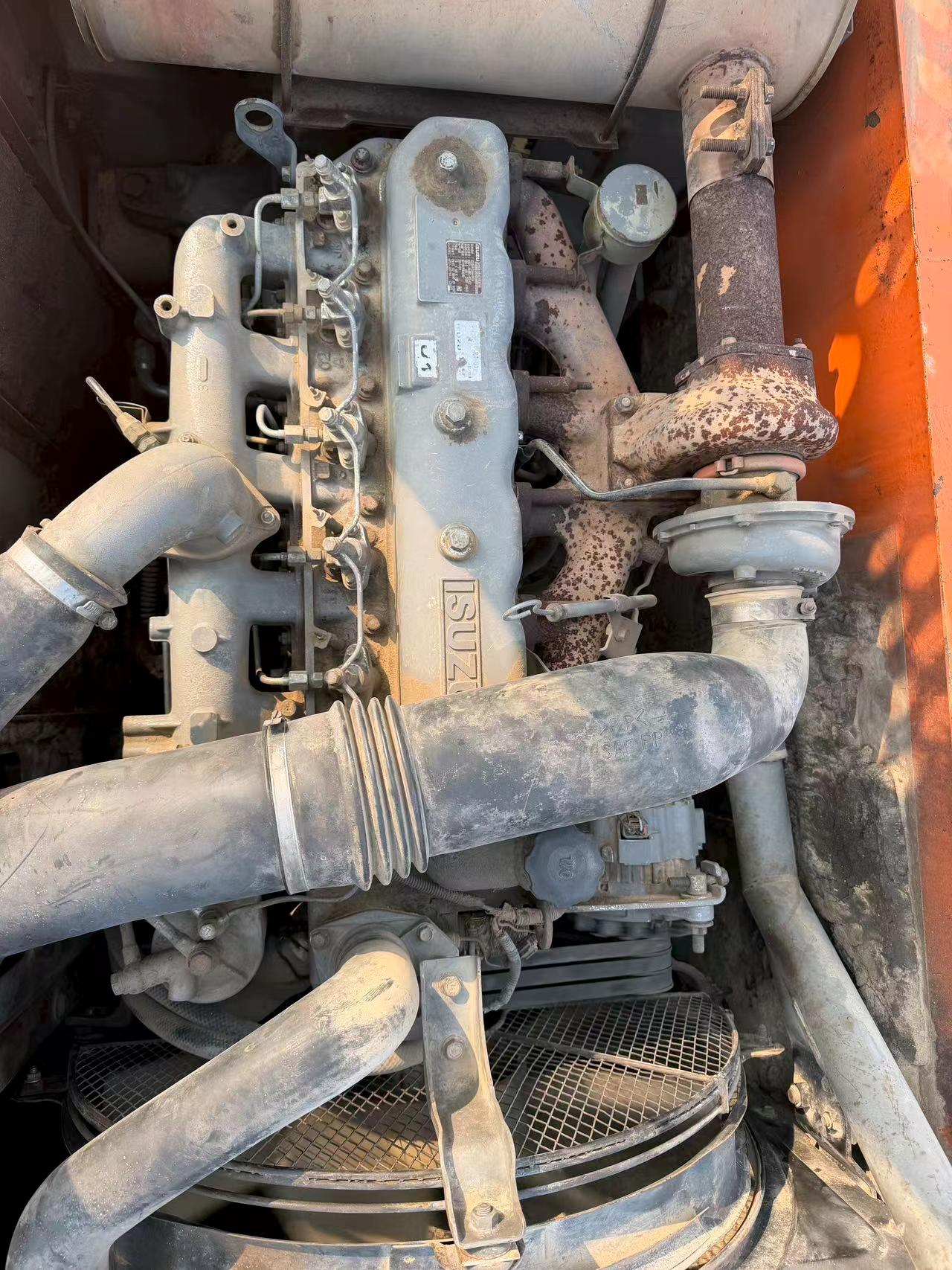 Buy Hitachi ZX240-3G Used Excavator / 5