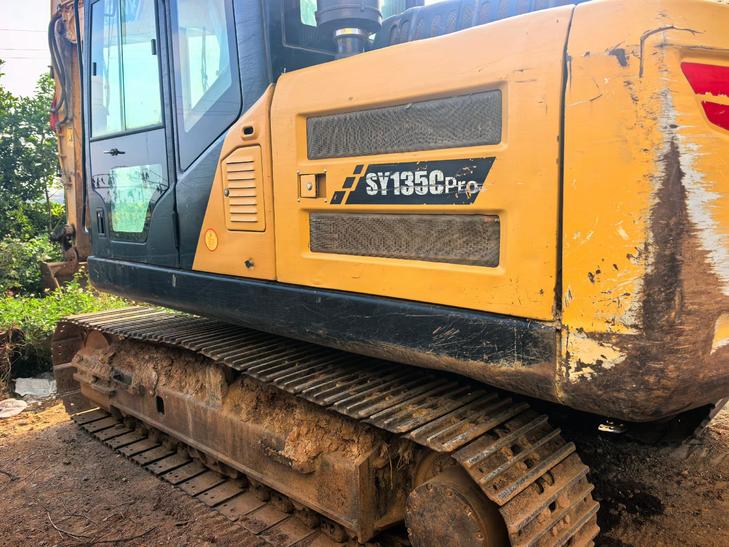 Buy Sany SY135 Used Excavator / 1