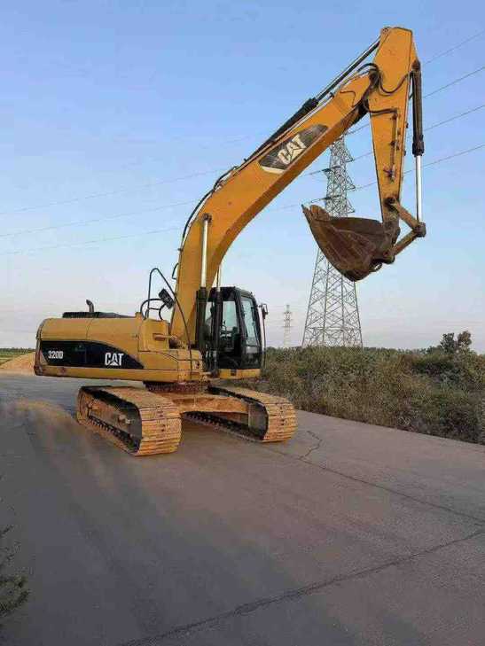 Buy Caterpillar 320D Used Excavator / 1