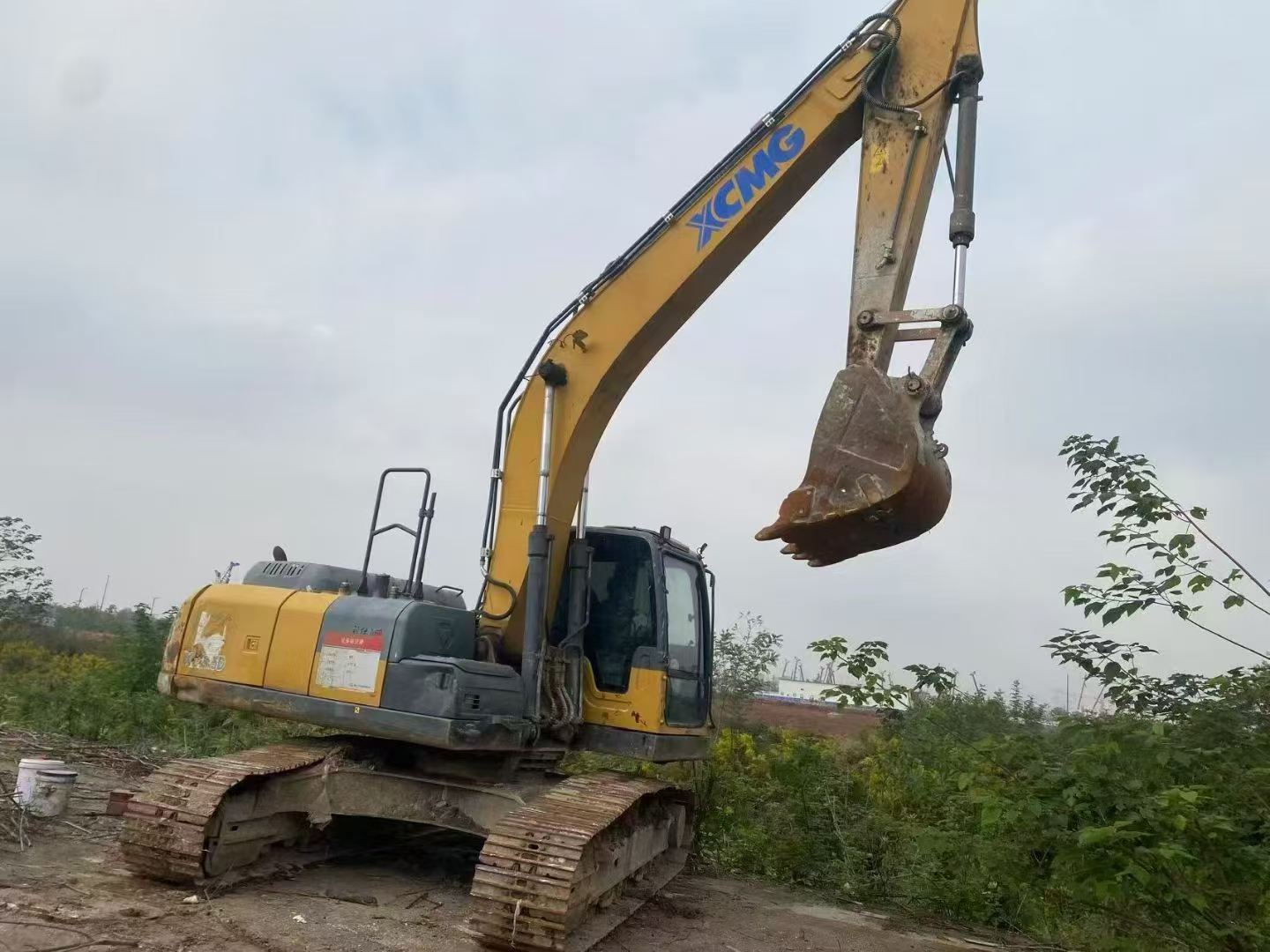 Buy XCMG XE200 Used Excavator / 2