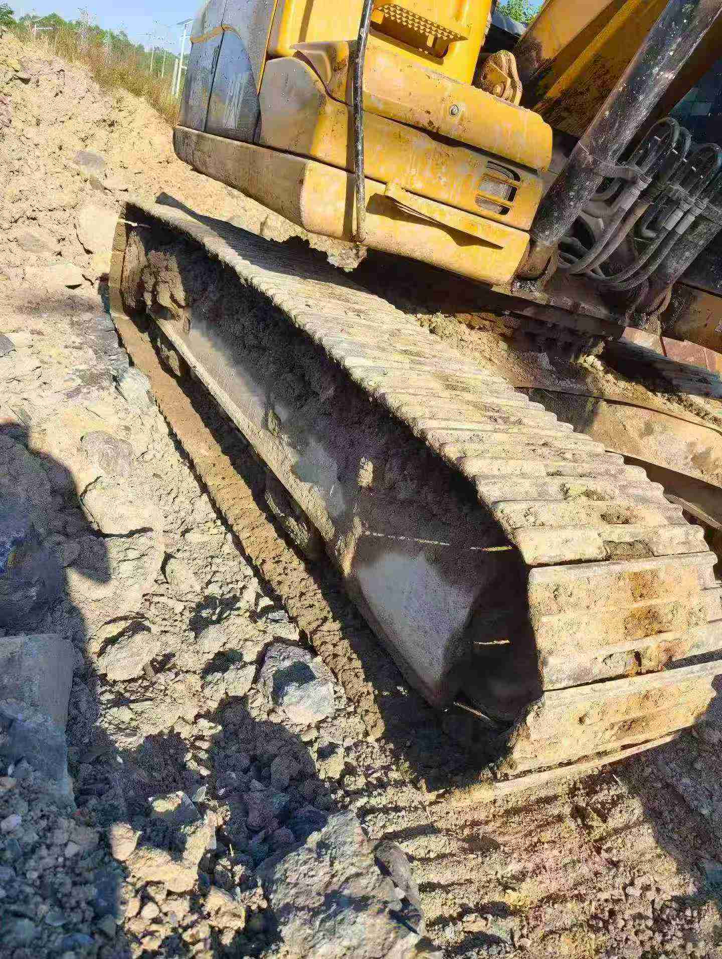 Buy Caterpillar 320D Used Excavator / 7