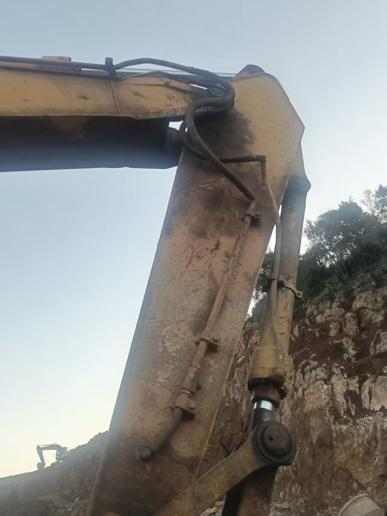 Buy Caterpillar 320C Used Excavator / 2