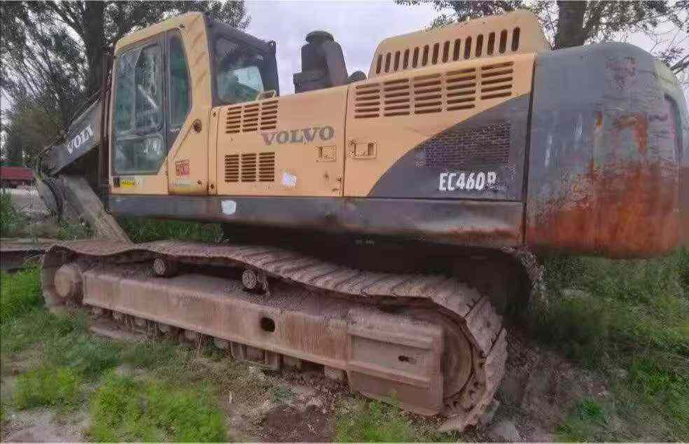 شراء حفارة Volvo EC460 مستعملة / 3
