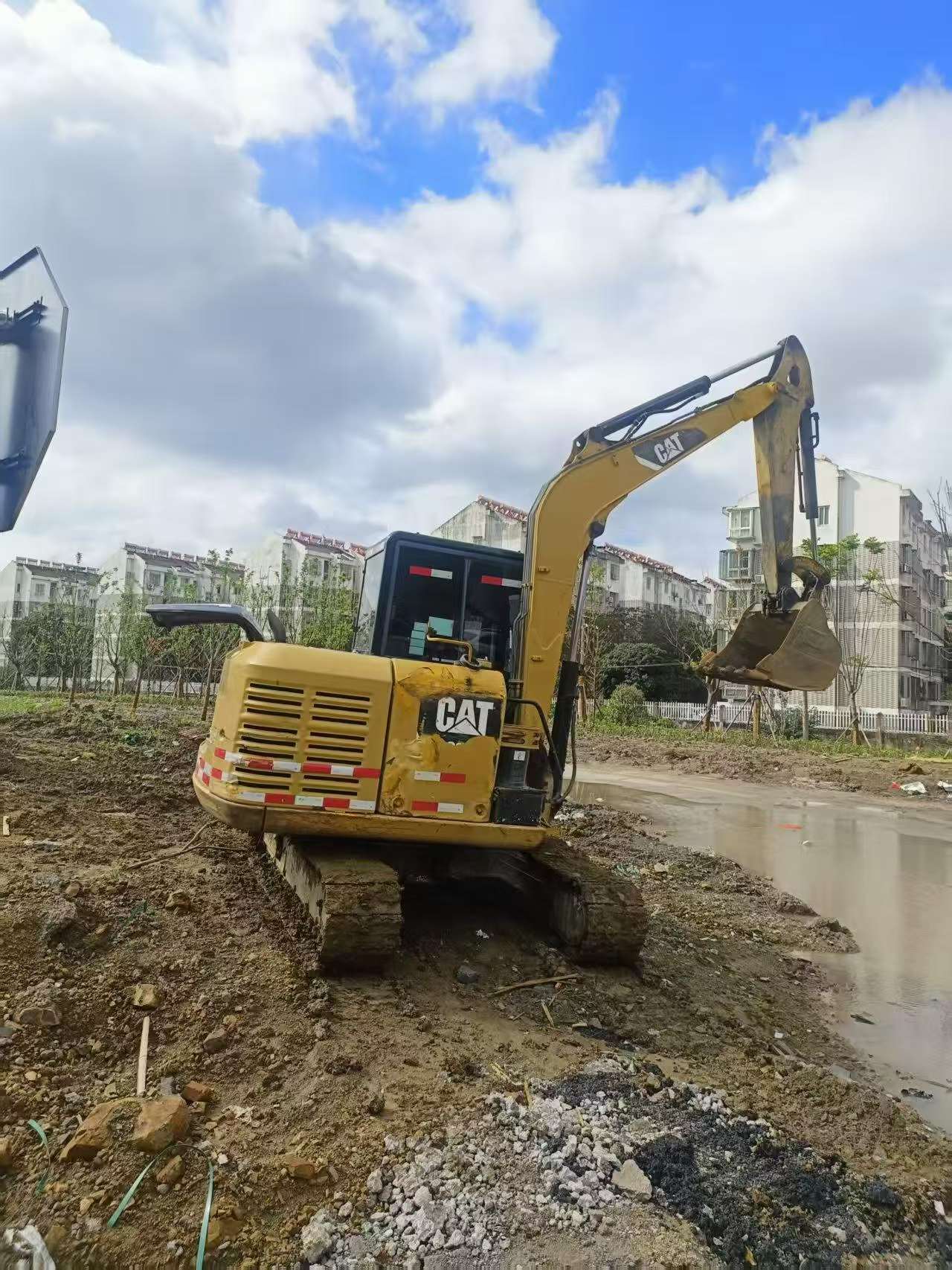 Buy Caterpillar 305.5 Used Excavator / 2