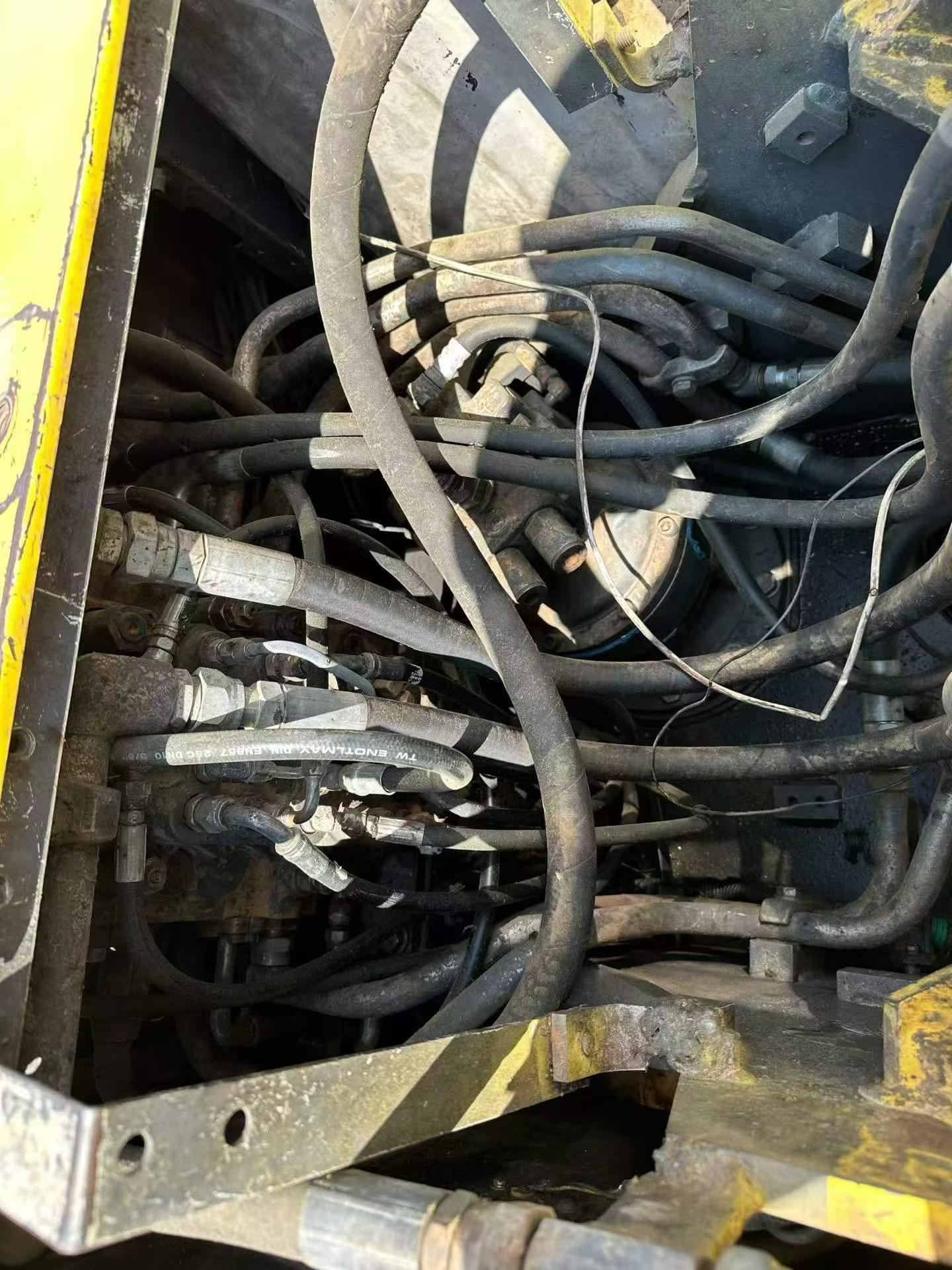 Buy Sumitomo SH120 Used Excavator / 6
