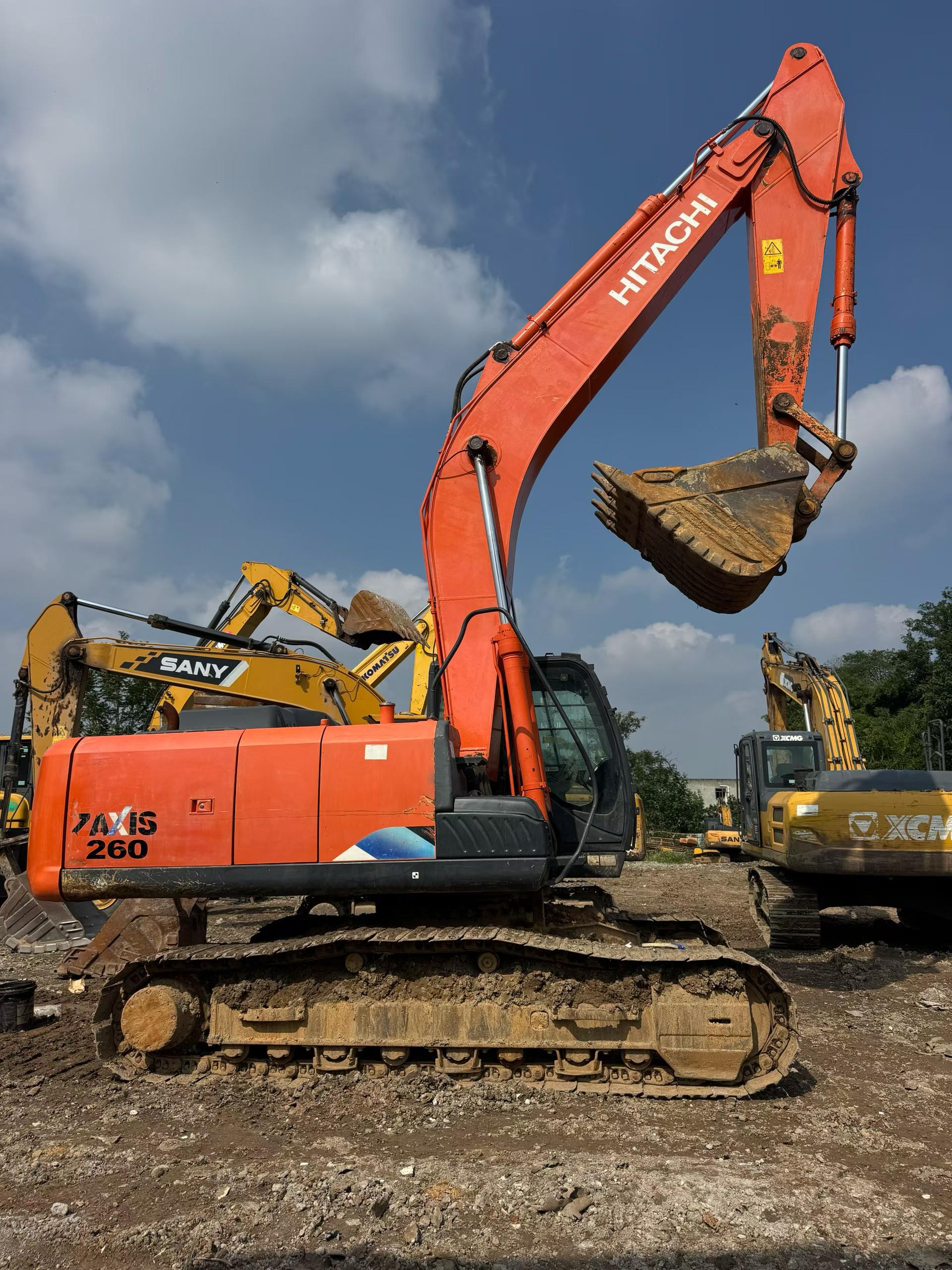شراء Hitachi ZX240 مستعمل حفارة