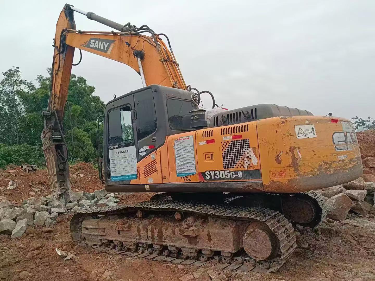 Buy Sany SY235C-8 Used Excavator / 2